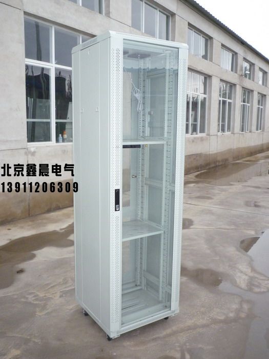 XC-1網(wǎng)絡服務器機柜  。4.jpg